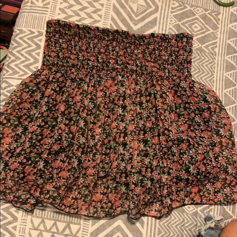 Floral skirt NWOT